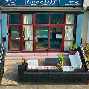  Guest house Leecliff