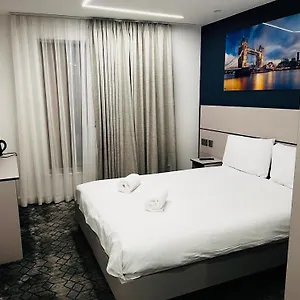 Grand Hotel Ilford